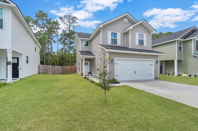 140 Ironwood Dr in Hinesville, GA - Building Photo - Building Photo