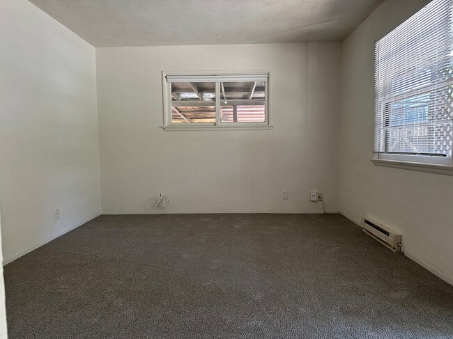 2941 E Vista Way in Vista, CA - Building Photo - Building Photo
