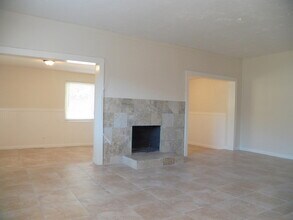 905 Alicia Ave in Tampa, FL - Building Photo - Building Photo