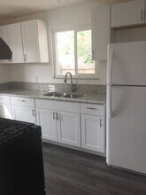 2432 S Cedar Ave-Unit -103 in Fresno, CA - Building Photo - Building Photo