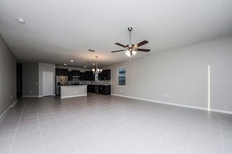 3900 Trujilo Ln in St. Cloud, FL - Foto de edificio - Building Photo