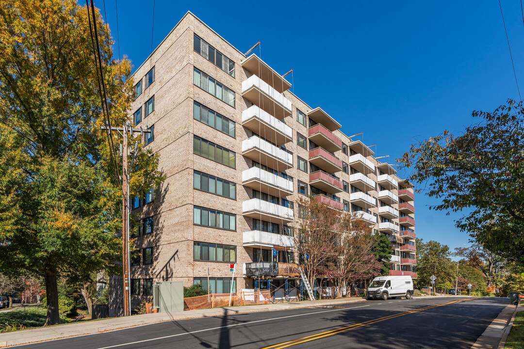 Stoneridge Knoll in Arlington, VA - Foto de edificio