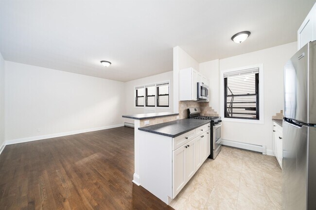 119 Terrace Ave in Jersey City, NJ - Building Photo - Building Photo