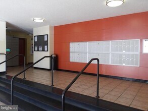 8 S Van Dorn St in Alexandria, VA - Building Photo - Building Photo