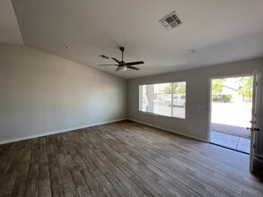 1809 N Apache Dr in Chandler, AZ - Building Photo - Building Photo