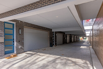 422 W 9th St in Dallas, TX - Building Photo - Building Photo