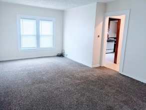 1320 20th Ave in Beaver Falls, PA - Building Photo - Building Photo