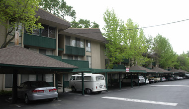 1400 Creekside Dr in Walnut Creek, CA - Building Photo - Building Photo