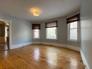 3137 16th Ave S in Minneapolis, MN - Building Photo - Building Photo