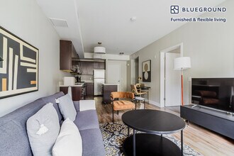 545 San Antonio Rd in Mountain View, CA - Building Photo - Building Photo