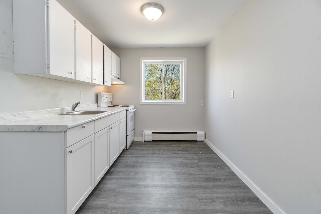 721 Earlscourt Dr in Sarnia, ON - Building Photo