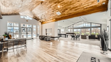 Volta at Voyager in Colorado Springs, CO - Foto de edificio - Building Photo