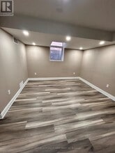 11 Elverton Cres in Brampton, ON - Building Photo - Building Photo