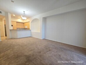 20 E Serene Ave in Las Vegas, NV - Building Photo - Building Photo