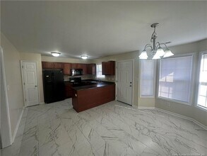 5724 Crepe Myrtle Dr in Hope Mills, NC - Building Photo - Building Photo