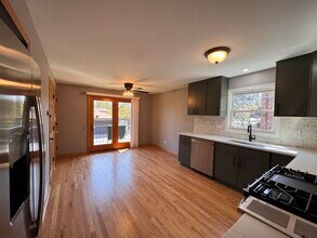 7819 Garden Ln in Justice, IL - Building Photo - Building Photo