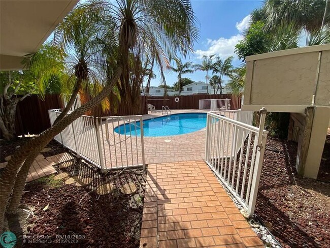 3901 NE 21st Ave in Fort Lauderdale, FL - Building Photo - Building Photo