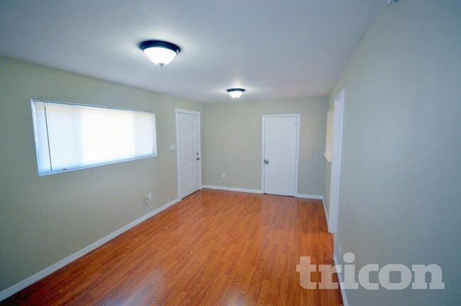 7707 Silver Oak Ln in Tampa, FL - Foto de edificio - Building Photo