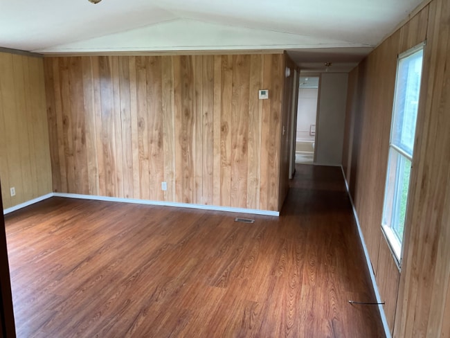 205 Lorena Meadows Dr in Lorena, TX - Foto de edificio - Building Photo