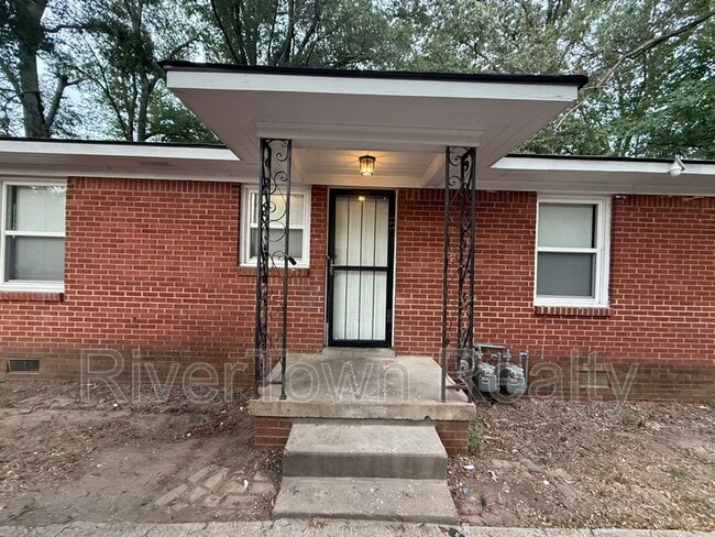 727 E Raines Rd in Memphis, TN - Building Photo - Building Photo