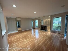 143 Tanglewood Pl in Morganville, NJ - Building Photo - Building Photo