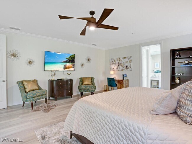 property at 2847 Tiburon Blvd E