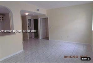 7501 NW 174th Terrace in Hialeah, FL - Building Photo - Building Photo