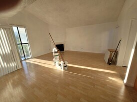 10521 National Blvd, Unit 10521 National Blvd #209 in Los Angeles, CA - Building Photo