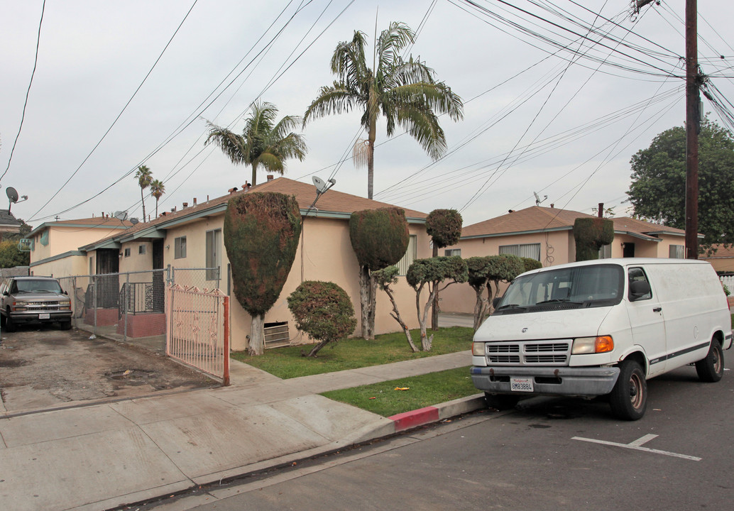 3545-3553 E 60th Pl in Huntington Park, CA - Building Photo