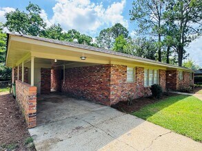 2649 Burkelaun Dr in Montgomery, AL - Building Photo - Building Photo