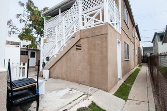 1417 17th St in Santa Monica, CA - Foto de edificio - Building Photo