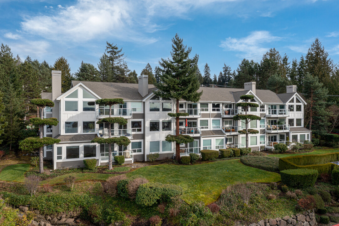 Villas At Carillon in Kirkland, WA - Foto de edificio