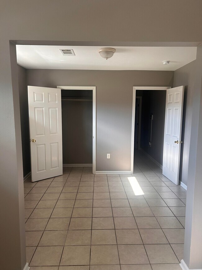 2521 Law St in New Orleans, LA - Building Photo - Building Photo