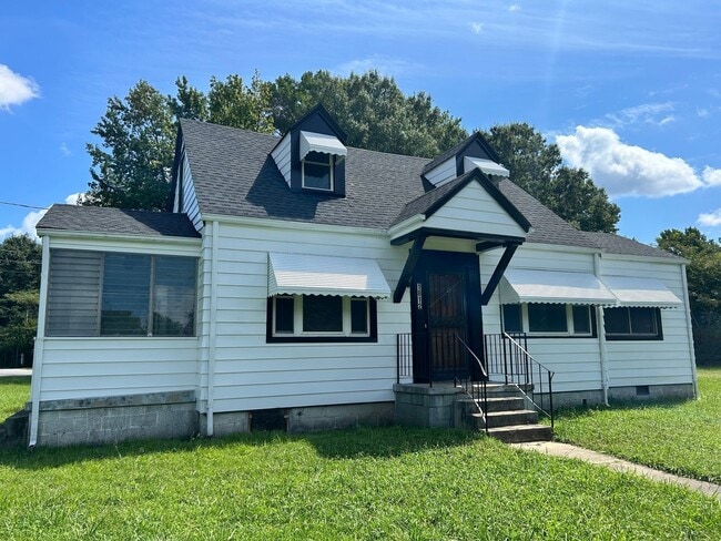 property at 1812 Gatewood Ave