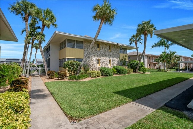 property at 4613 SE 5th Ave