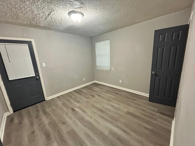 760 Richmond Ave in Memphis, TN - Building Photo - Building Photo