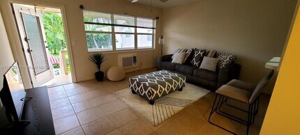 139 Waltham E in West Palm Beach, FL - Building Photo - Building Photo