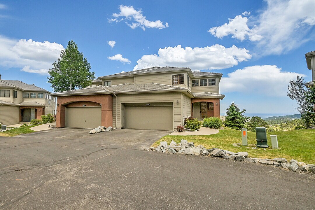 556 Ridgeside Dr in Golden, CO - Building Photo