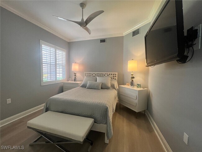 property at 817 Regency Reserve Cir