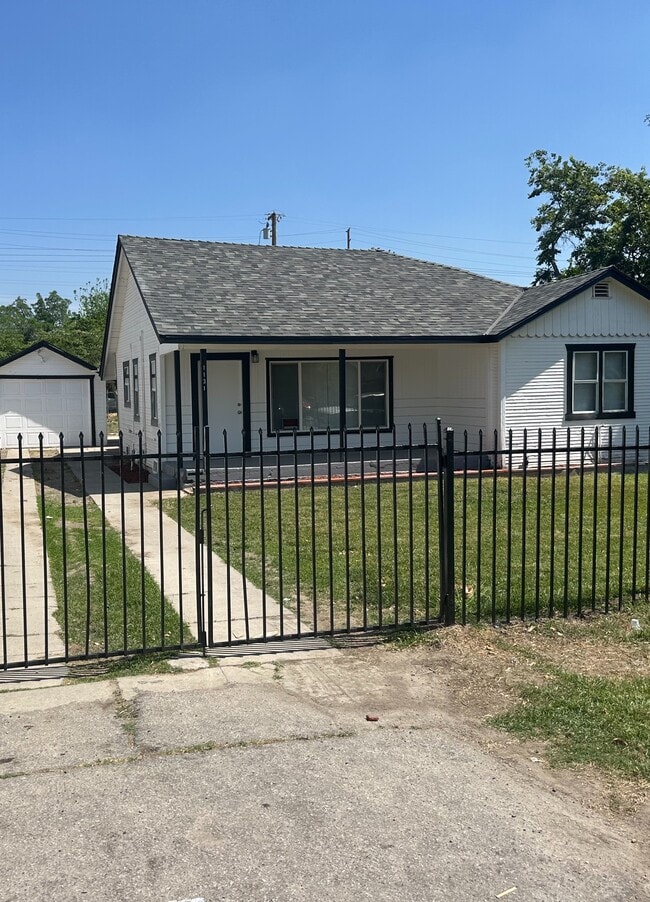 property at 1131 Belvan Ave