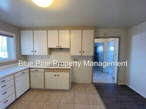 3372 E Iona Rd in Idaho Falls, ID - Building Photo - Building Photo