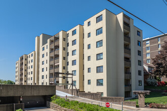 The Hampshire House at Avalon in Avalon, PA - Building Photo - Building Photo