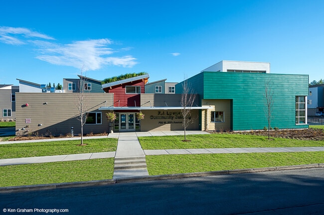 2013 Salmonberry Pl in Anchorage, AK - Building Photo - Building Photo