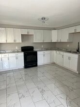 913 S Hinde St in Washington Court House, OH - Building Photo - Building Photo