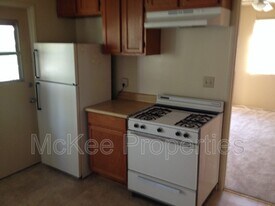 6188 Stanley Dr in La Mesa, CA - Building Photo