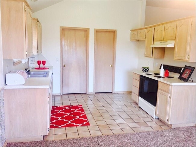 8312 Prairie Ridge Rd in Oklahoma City, OK - Building Photo - Building Photo