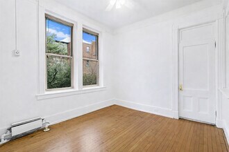 331 W 19th St in New York, NY - Building Photo - Building Photo