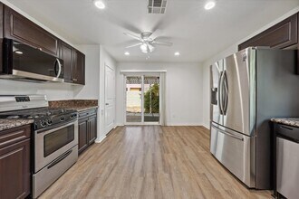 51735 Avenida Obregon in La Quinta, CA - Building Photo - Building Photo
