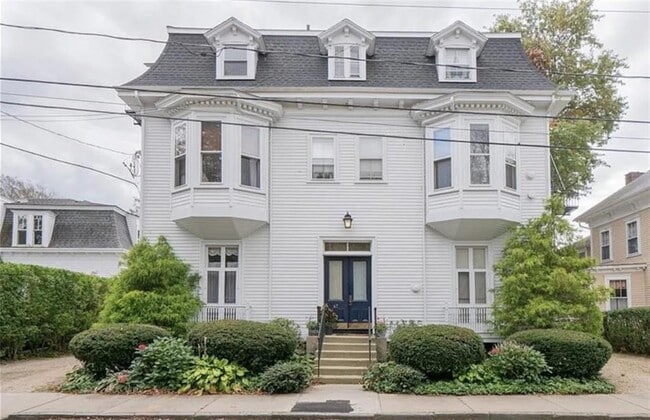67 Perry St