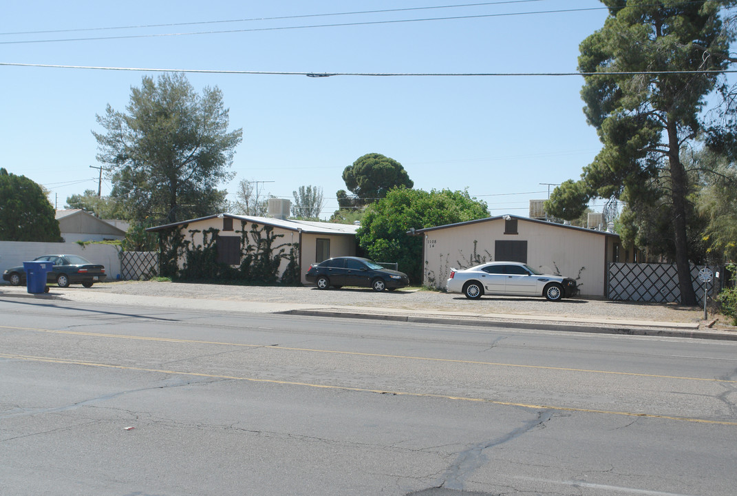 1108-1114 E Fort Lowell Rd in Tucson, AZ - Building Photo